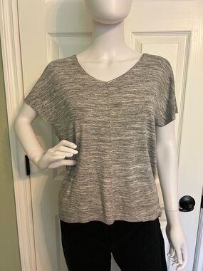 LOFT Heather Gray V-Neck Short Sleeve Tee
